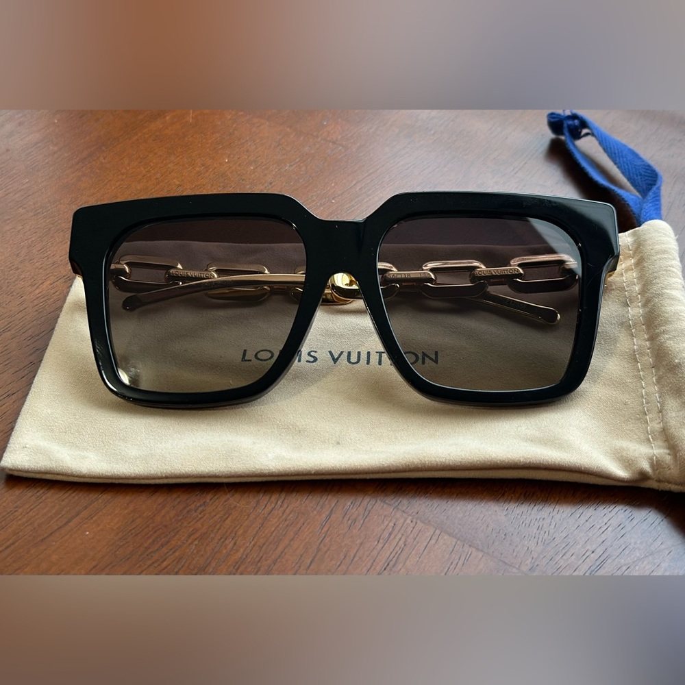 Louis Vuitton Edge Large Square Sunglasses